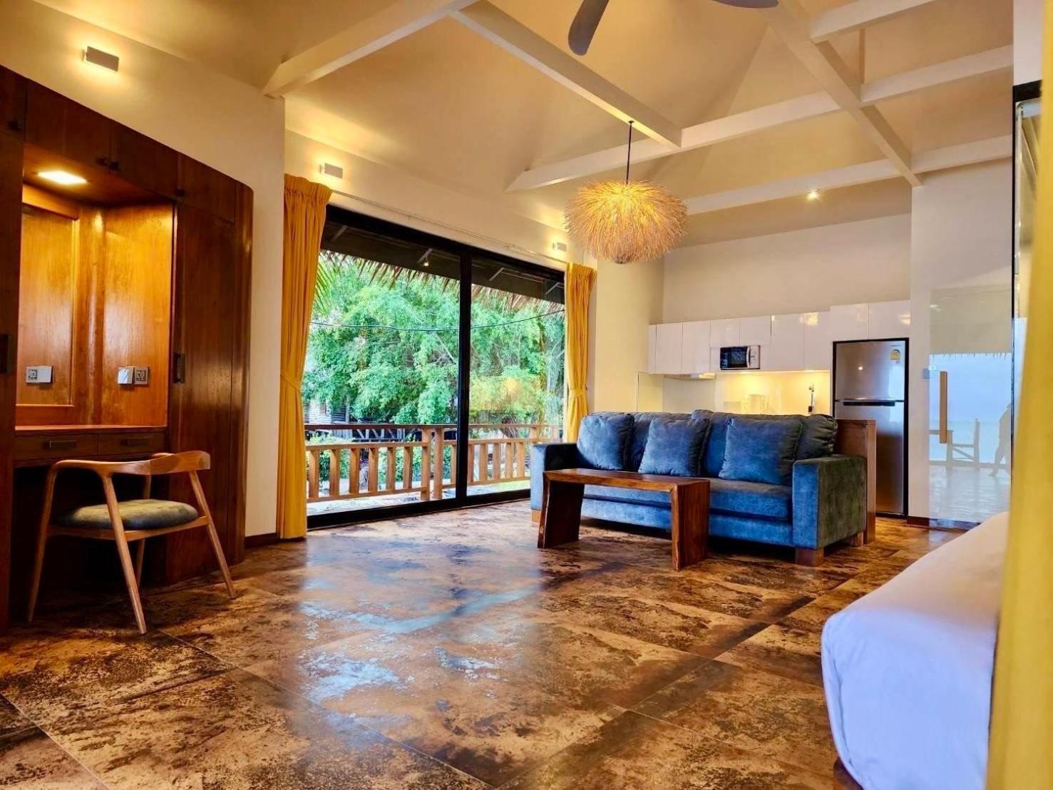 Absolute Beachfront Villas Baan Tai Exteriör bild