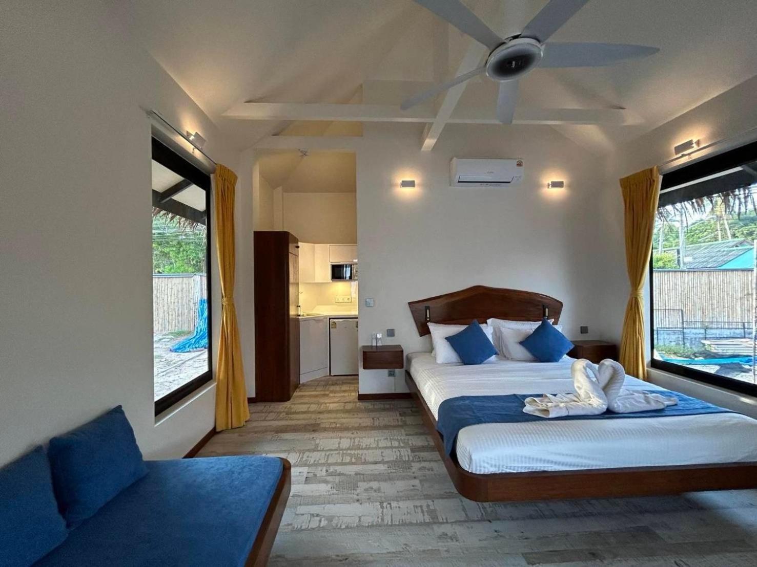 Absolute Beachfront Villas Baan Tai Exteriör bild